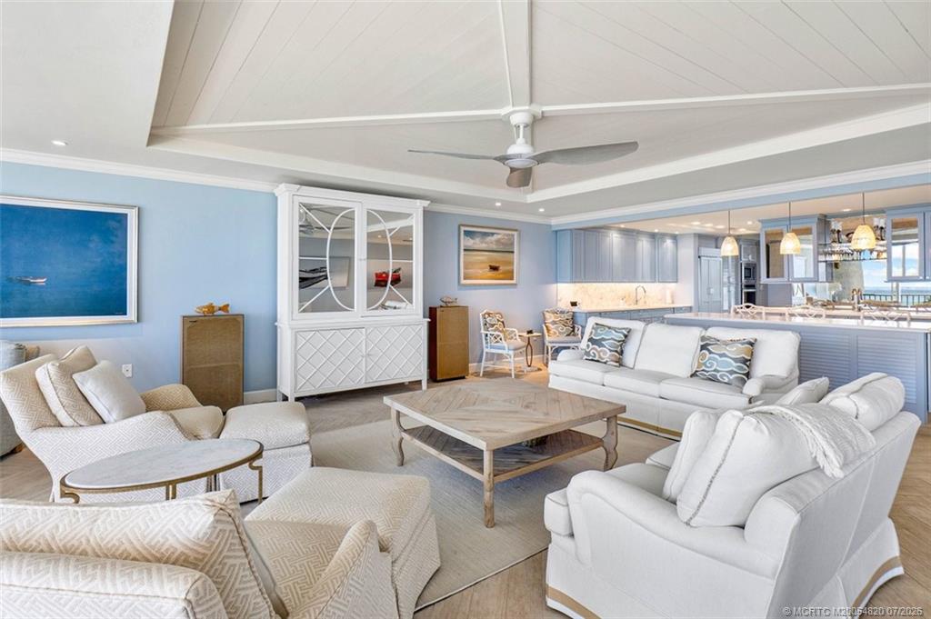 2001 SE Sailfish Point Boulevard 212
