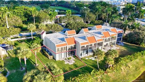 Condo For Sale - 1701 Presidential Way #A104<br/> West Palm Beach, FL 33401