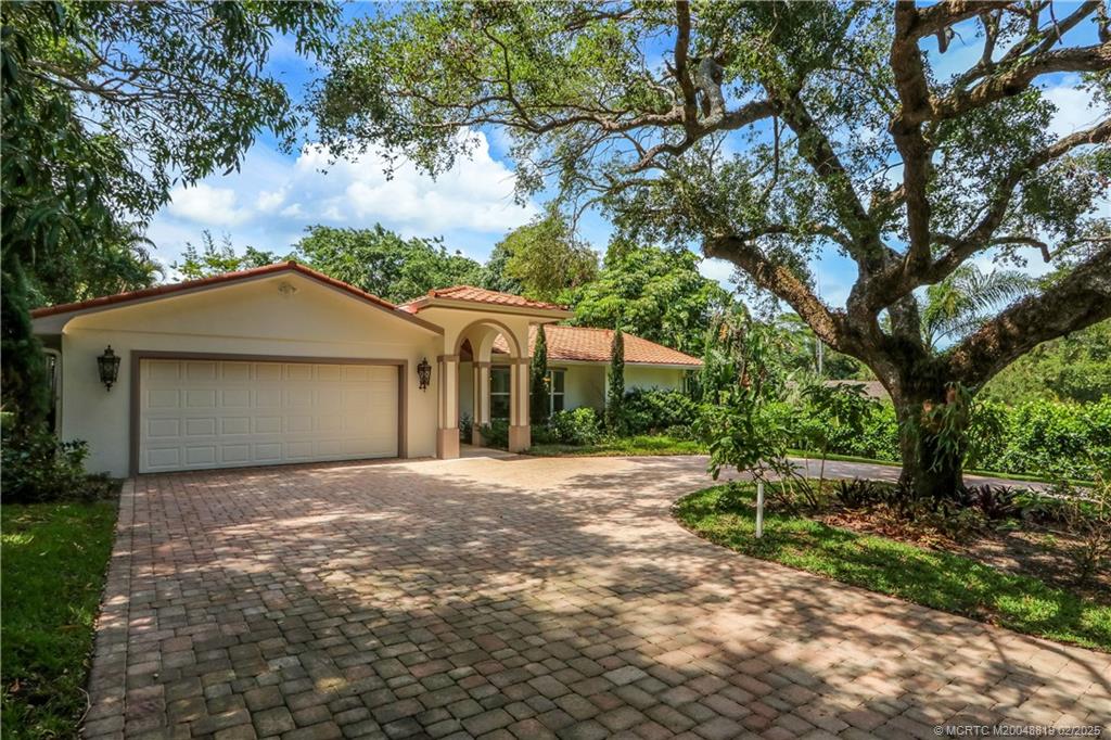 24 Emarita Way