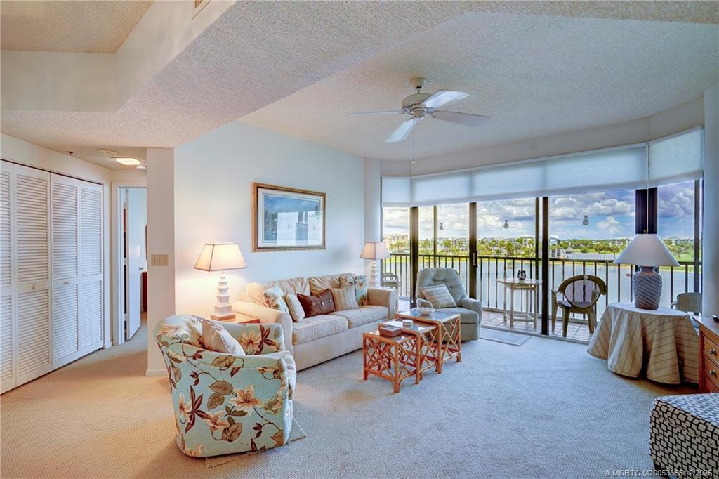 Stuart, Florida 34996, United States, 2 Bedrooms Bedrooms, ,2 BathroomsBathrooms,Residential,Active,252275