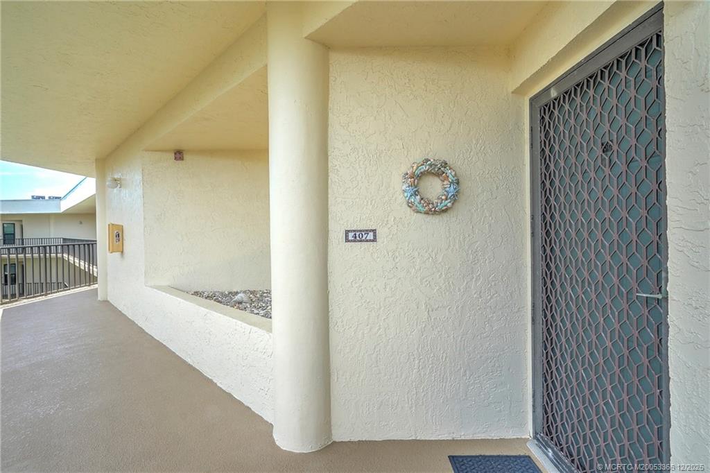 Stuart, Florida 34996, United States, 2 Bedrooms Bedrooms, ,2 BathroomsBathrooms,Residential,Active,252275