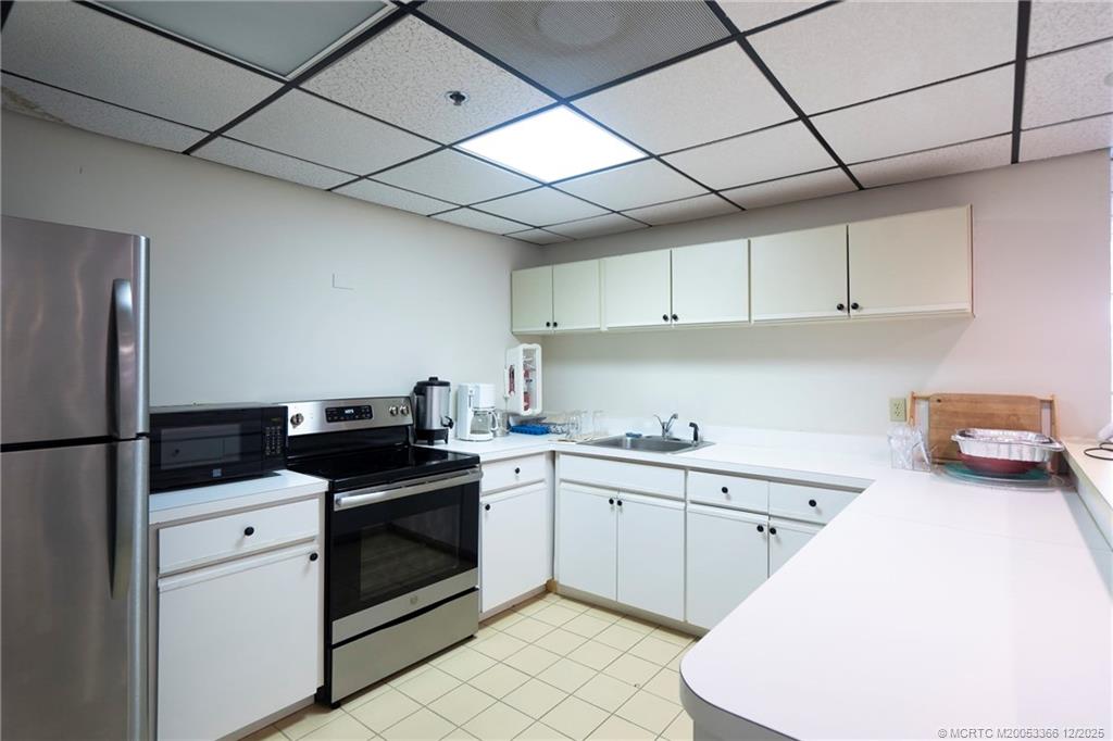 Stuart, Florida 34996, United States, 2 Bedrooms Bedrooms, ,2 BathroomsBathrooms,Residential,Active,252275