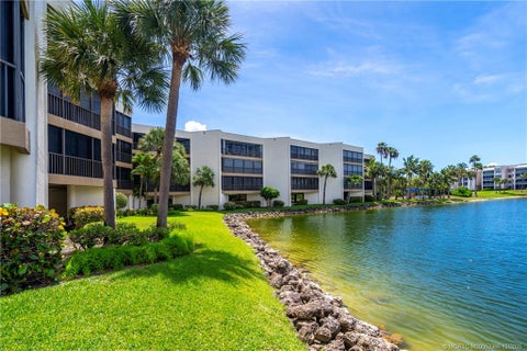 Condo For Rent - 221 NE Plantation Road #407<br/> Stuart, FL 34996