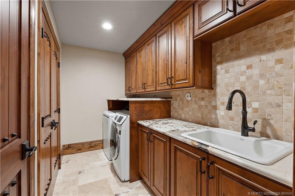 10173 S Ocean Drive Unit D2, Jensen Beach, FL, 34957, US, 5 Bedrooms Bedrooms, ,4 BathroomsBathrooms,Residential,Active,10173 S Ocean Drive Unit D2,M20055925