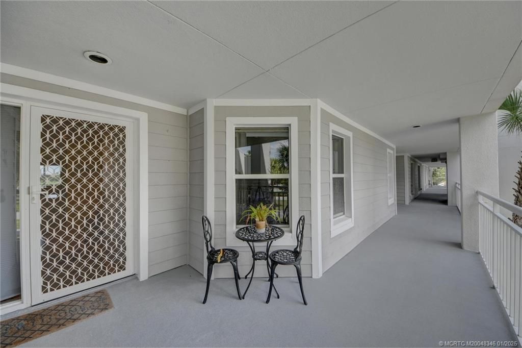 Photo of 185 NE Edgewater Drive #5105, Stuart, FL 34996 (MLS # M20048346)