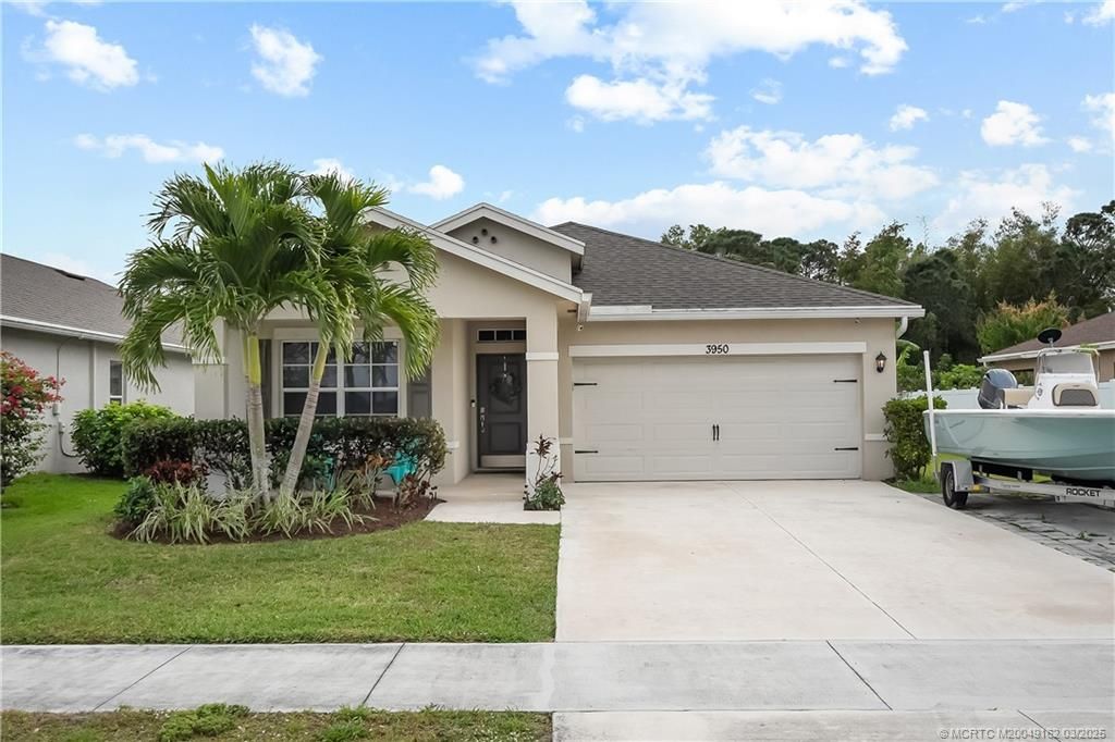 Photo of 3950 SE Lee Street, Stuart, FL 34997 (MLS # M20049162)