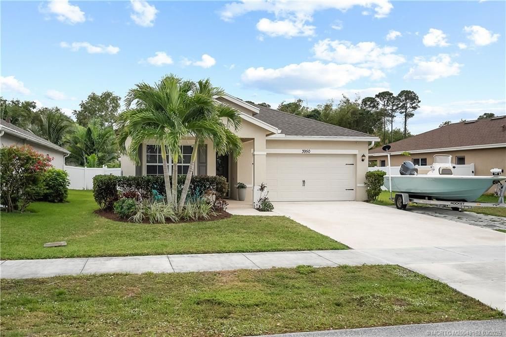 Photo of 3950 SE Lee Street, Stuart, FL 34997 (MLS # M20049162)
