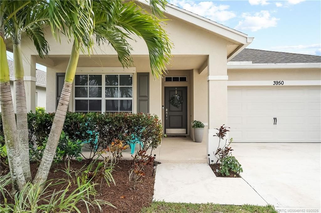 Photo of 3950 SE Lee Street, Stuart, FL 34997 (MLS # M20049162)