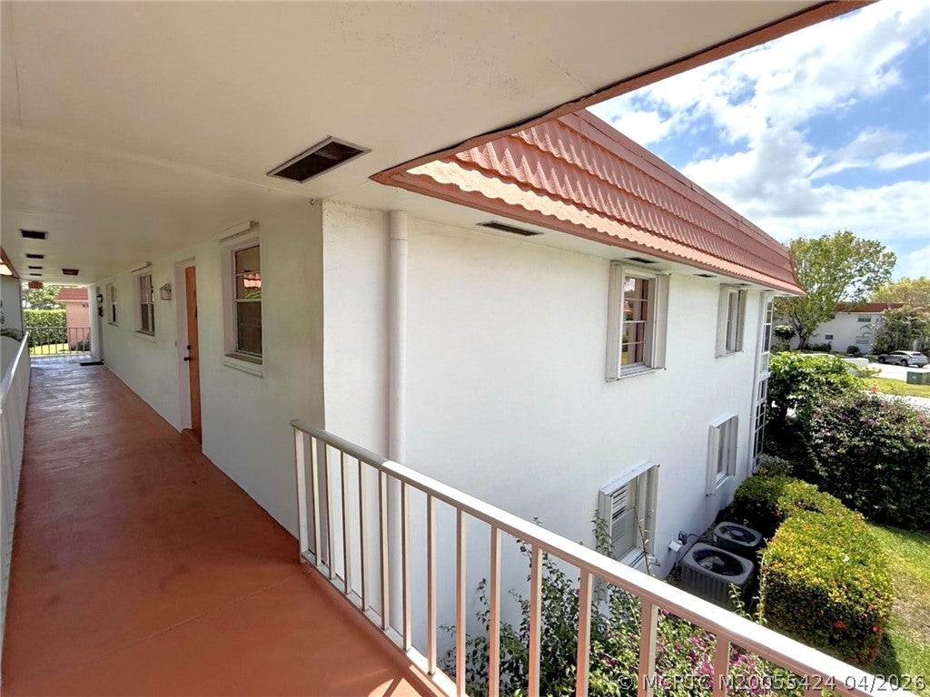 Photo of 2600 SE Ocean Boulevard #JJ18, Stuart, FL 34996 (MLS # M20055424)