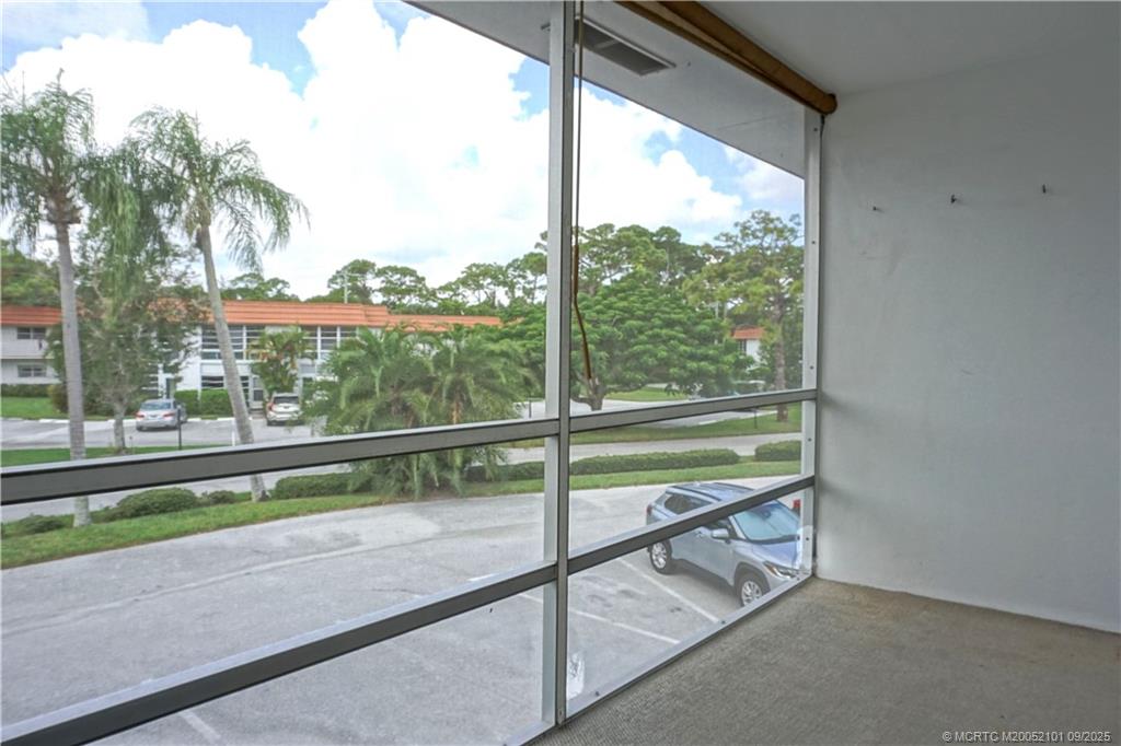 Stuart, Florida 34996, United States, 1 Bedroom Bedrooms, ,1 BathroomBathrooms,Residential,Pending,206032