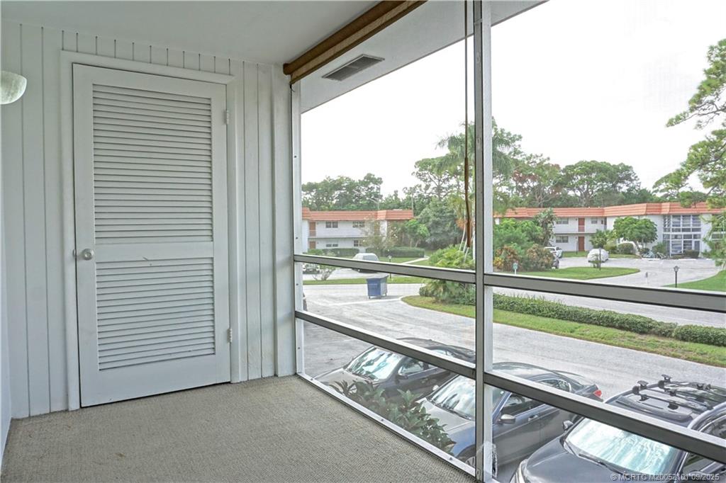 Stuart, Florida 34996, United States, 1 Bedroom Bedrooms, ,1 BathroomBathrooms,Residential,Pending,206032