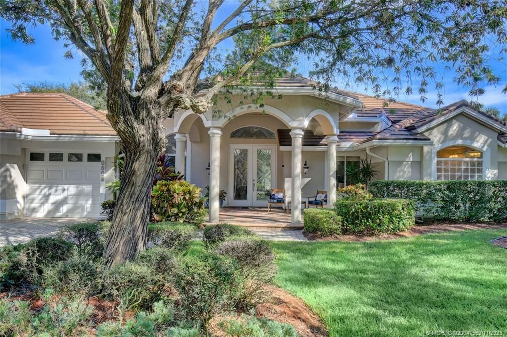 Photo of 2554 SW Mayacoo Way, Palm City, FL 34990 (MLS # M20041569)