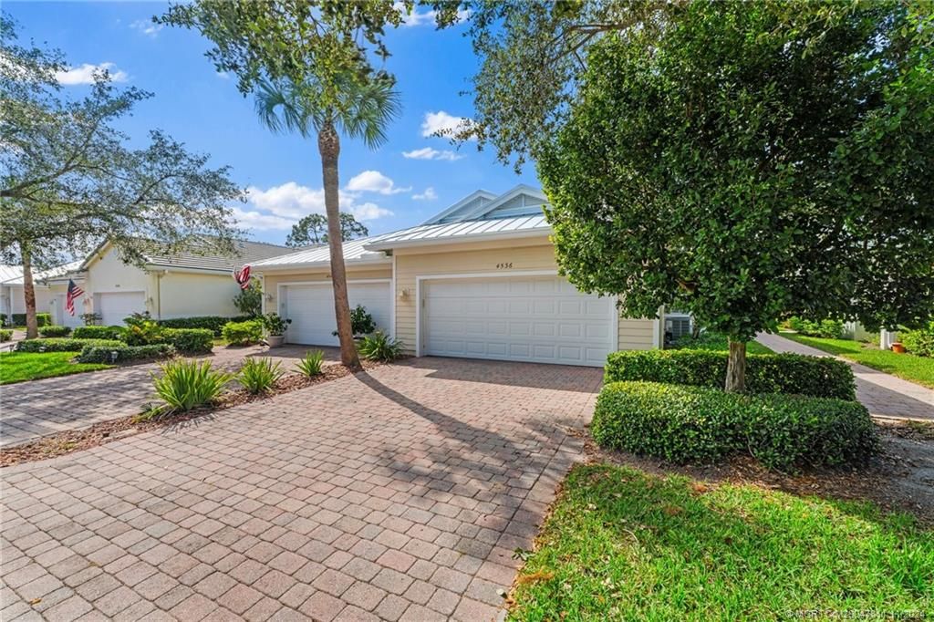 Photo of 4536 SE Bridgetown Court, Stuart, FL 34997 (MLS # M20047811)