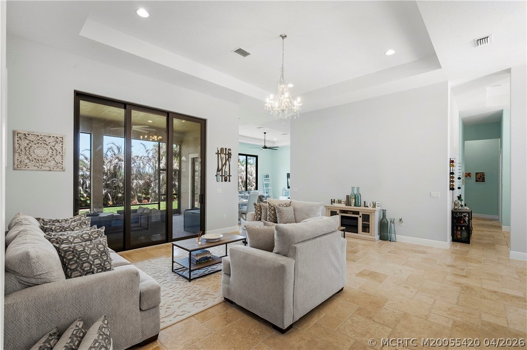 5023 SW Martin Commons Way