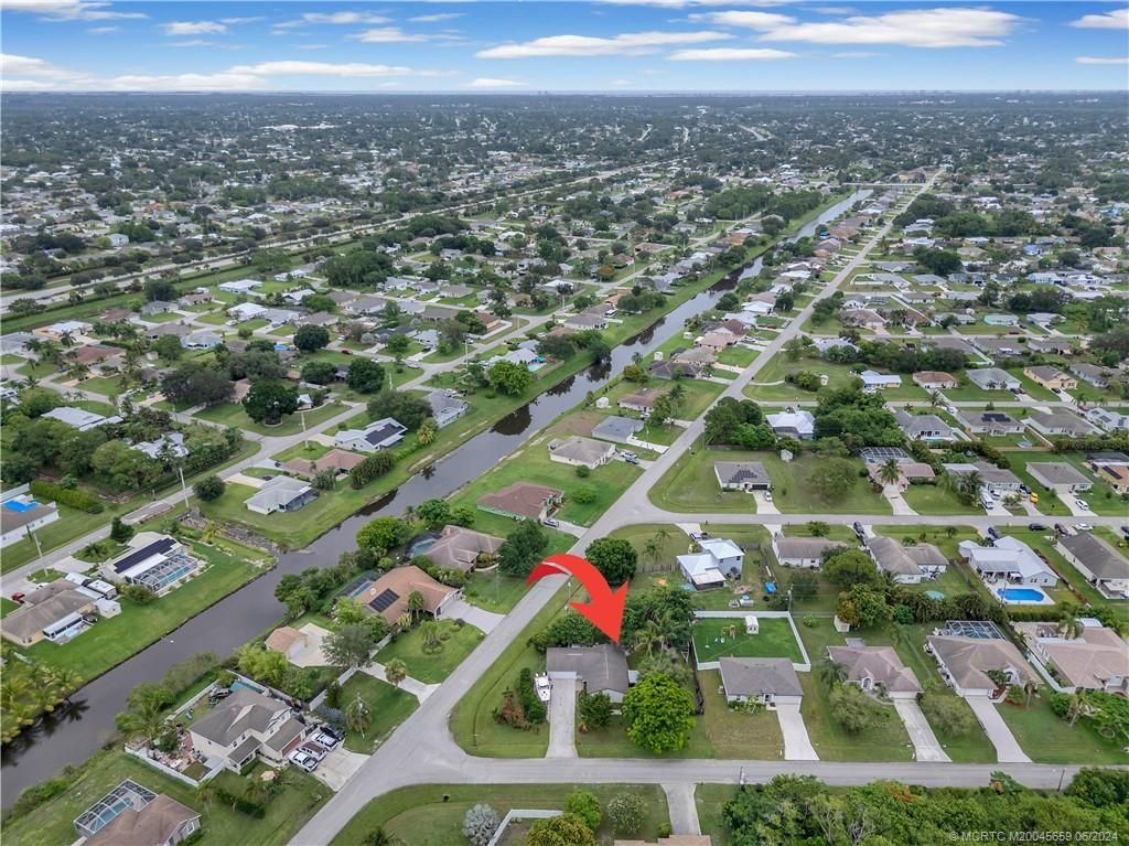 Photo of 1609 SW Brisbane Street, Port Saint Lucie, FL 34984 (MLS # M20045659)