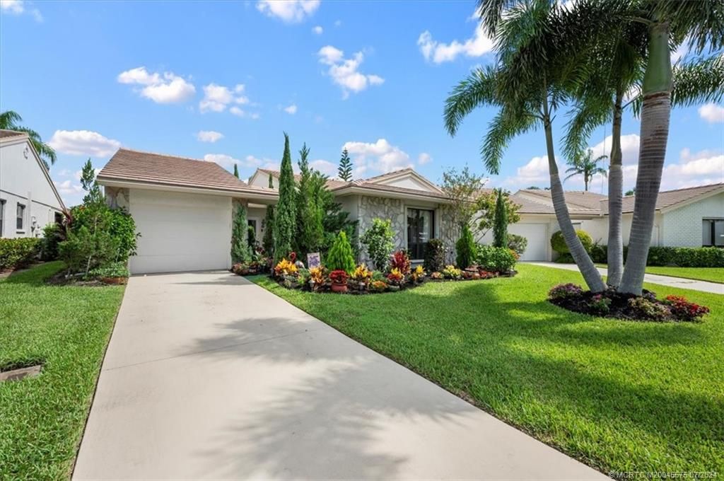Photo of 2501 SW Egret Pond Circle, Palm City, FL 34990 (MLS # M20045575)