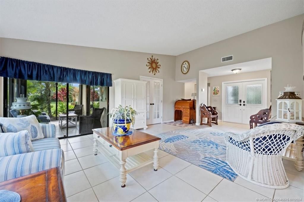 Photo of 2501 SW Egret Pond Circle, Palm City, FL 34990 (MLS # M20045575)