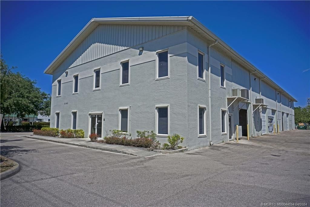 Photo of 3159 SE Lionel Terrace #1 West, Stuart, FL 34997 (MLS # M20044634)