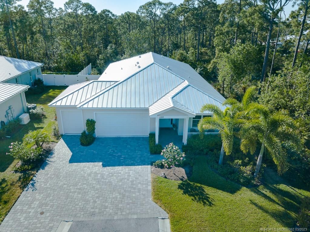 Photo of 1300 SW Pinewood Court, Palm City, FL 34990 (MLS # M20038352)