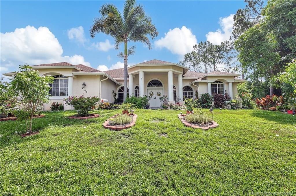 Photo of 4306 SW Calah Circle, Port Saint Lucie, FL 34953 (MLS # M20045738)