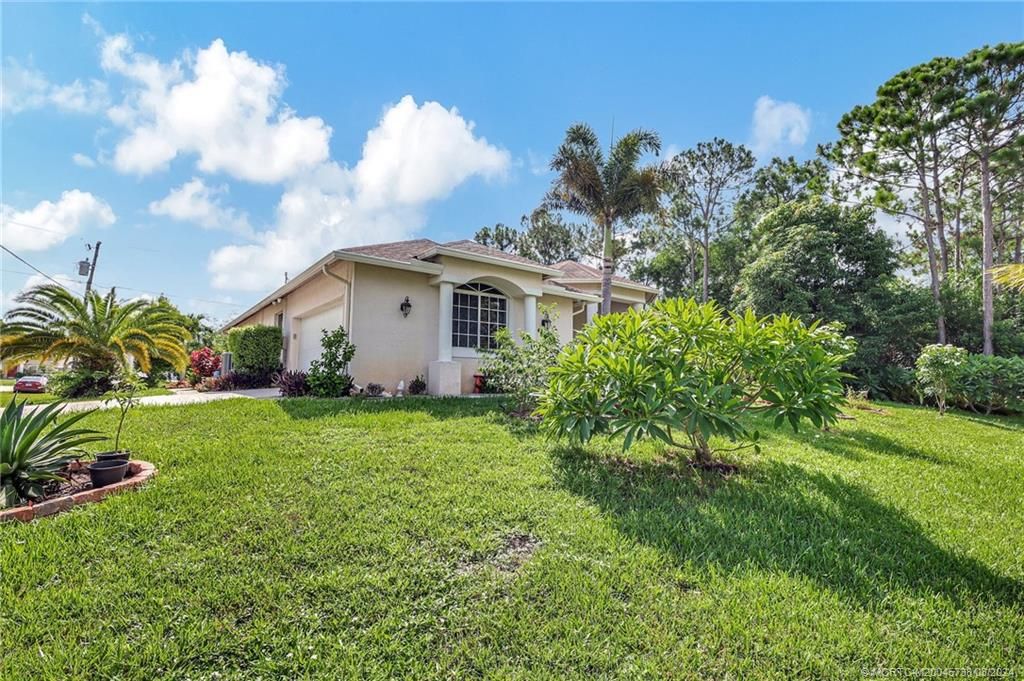 Photo of 4306 SW Calah Circle, Port Saint Lucie, FL 34953 (MLS # M20045738)