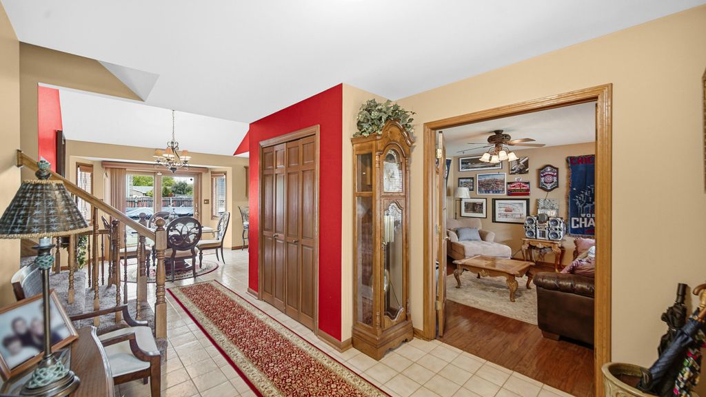 Photo of 8820 Morninglory Place, Saint John, IN 46373 (MLS # 838797)