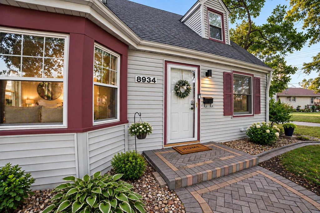 Photo of 8934 Bunker Hill Drive, Munster, IN 46321 (MLS # 845589)