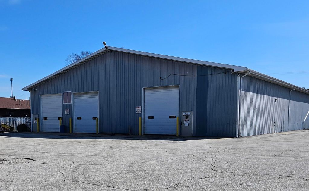 Photo of 950 Wabash Avenue, Chesterton, IN 46304 (MLS # 838729)