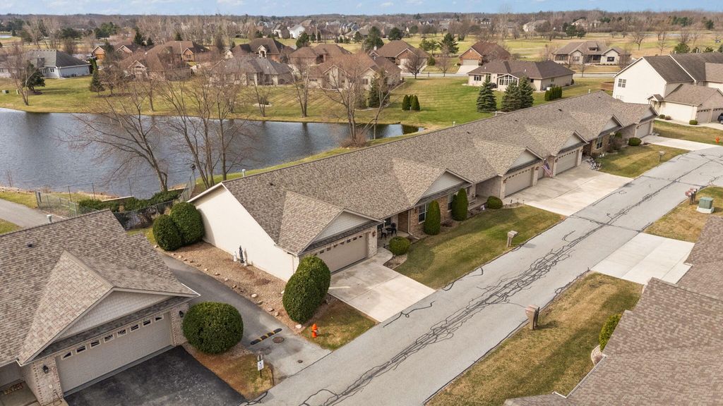 Photo of 901 Veterans Lane, Crown Point, IN 46307 (MLS # 836073)