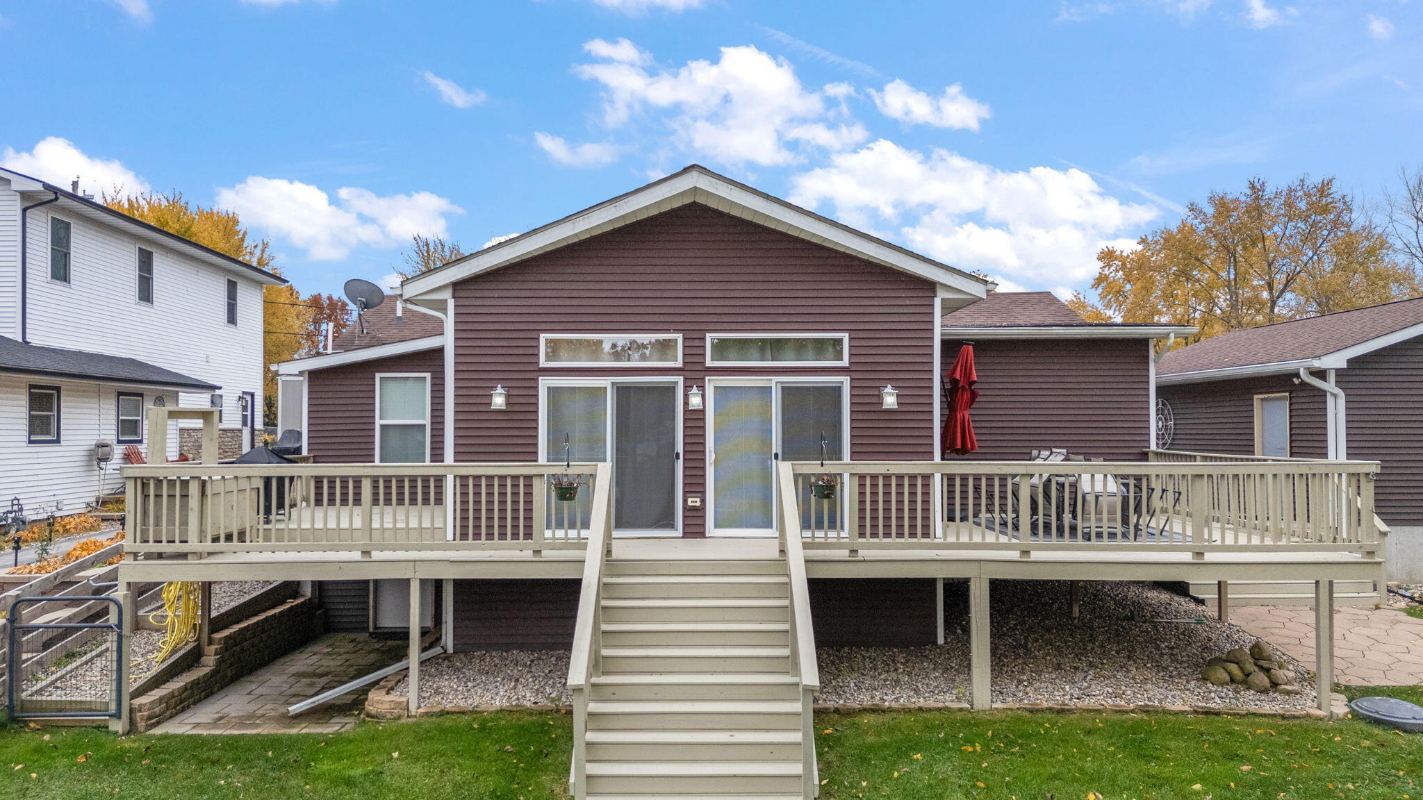 Lowell, Indiana 46356, United States, 3 Bedrooms Bedrooms, ,2 BathroomsBathrooms,Residential,Active,242090