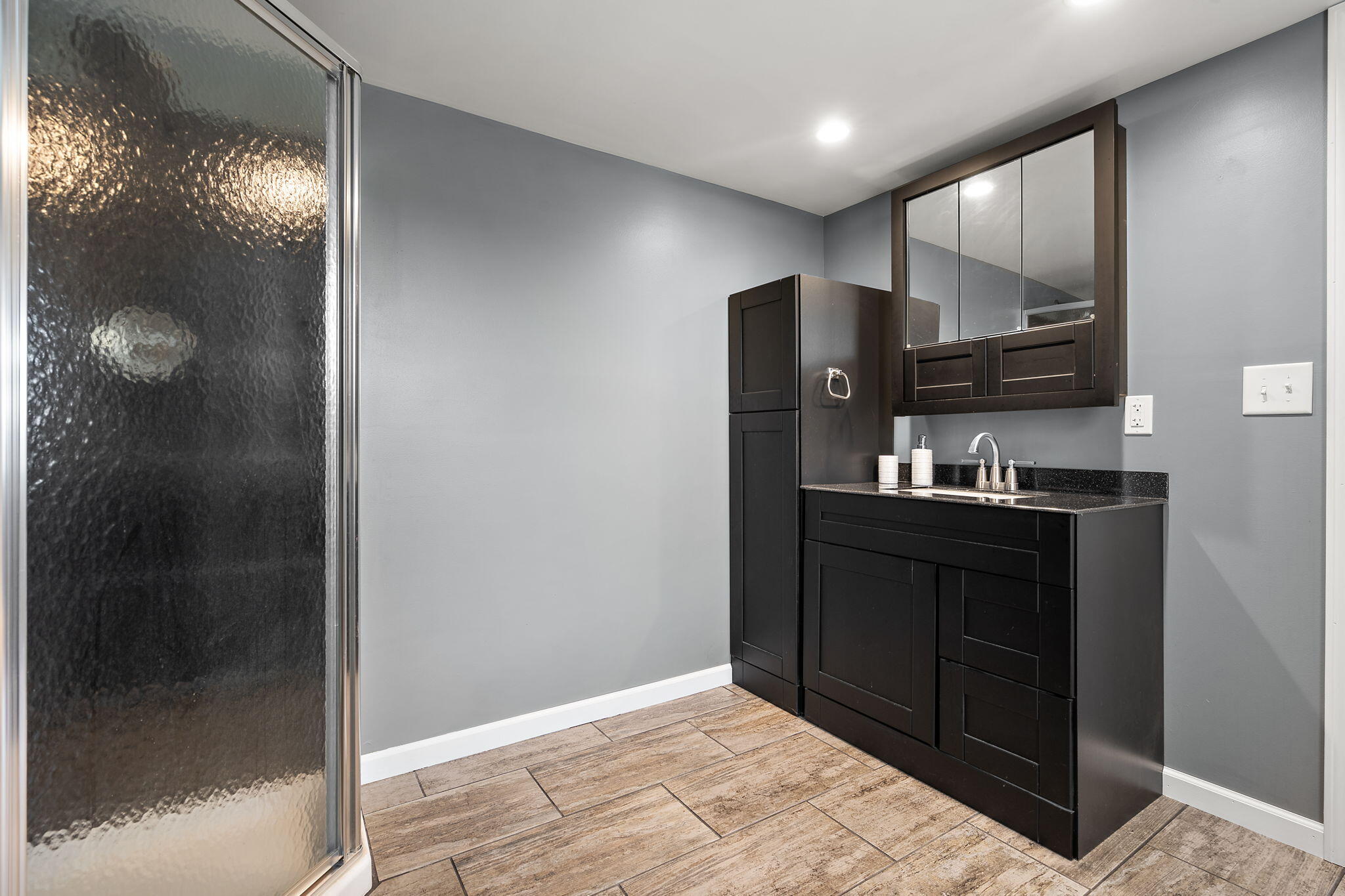 Lowell, Indiana 46356, United States, 3 Bedrooms Bedrooms, ,2 BathroomsBathrooms,Residential,Active,242090