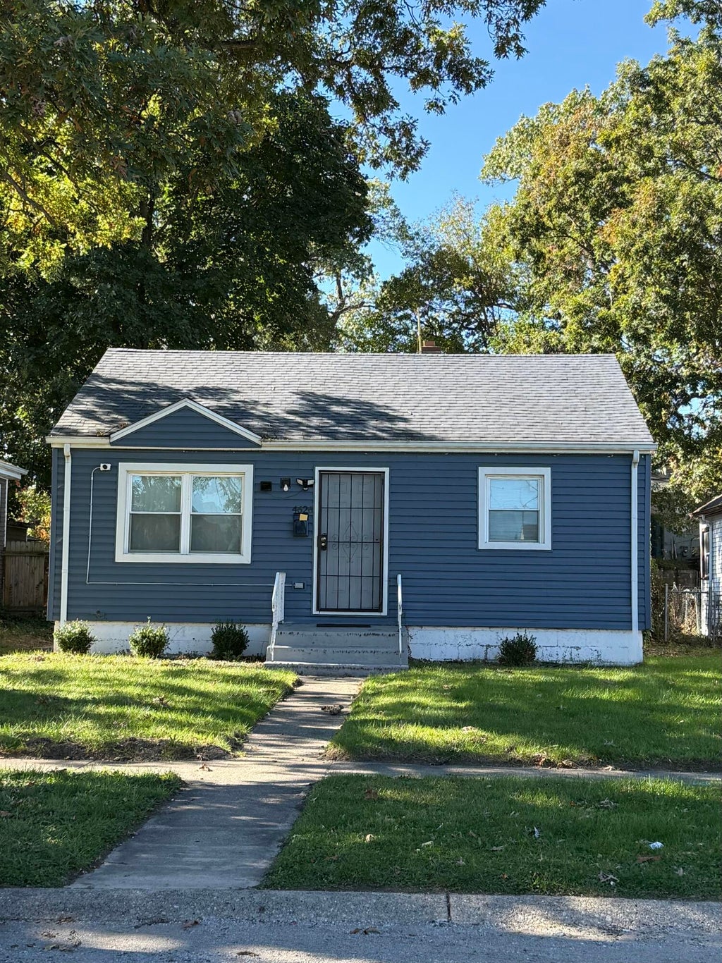 Photo of 4626 Buchanan Street, Gary, IN 46408 (MLS # 847175)