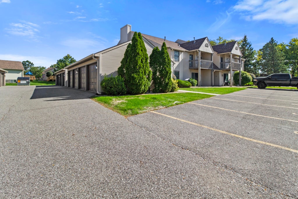 Photo of 3502 Timberbridge Drive #F, Valparaiso, IN 46383 (MLS # 846641)