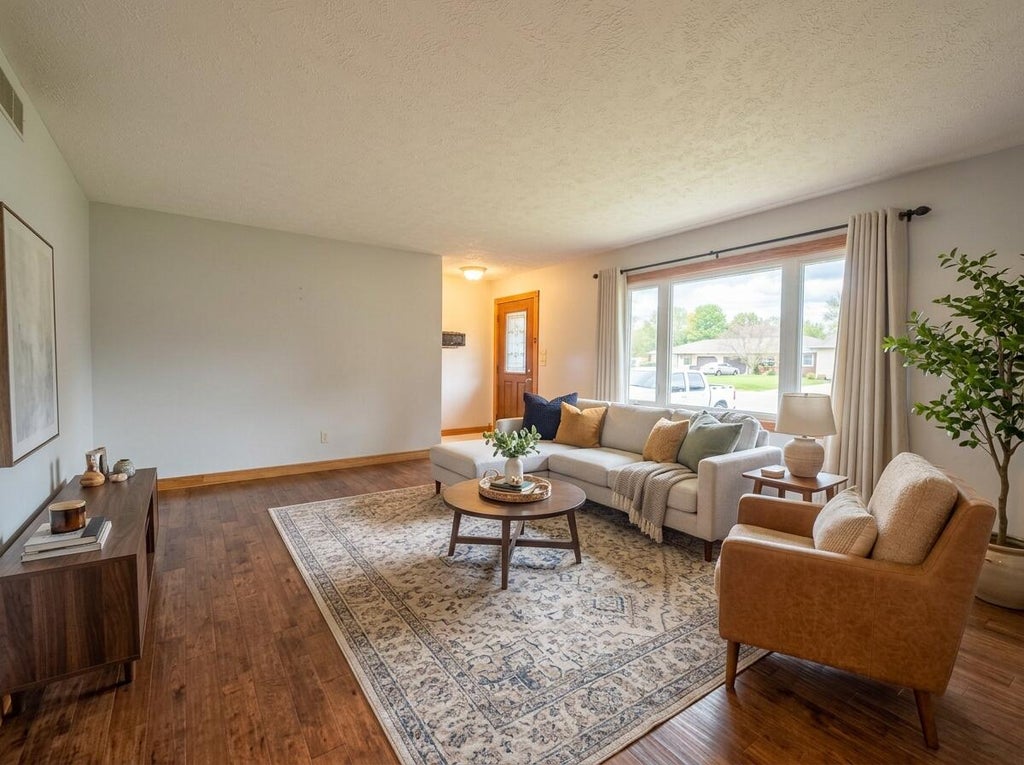 Photo of 314 Jodi Lane, Valparaiso, IN 46385 (MLS # 846989)