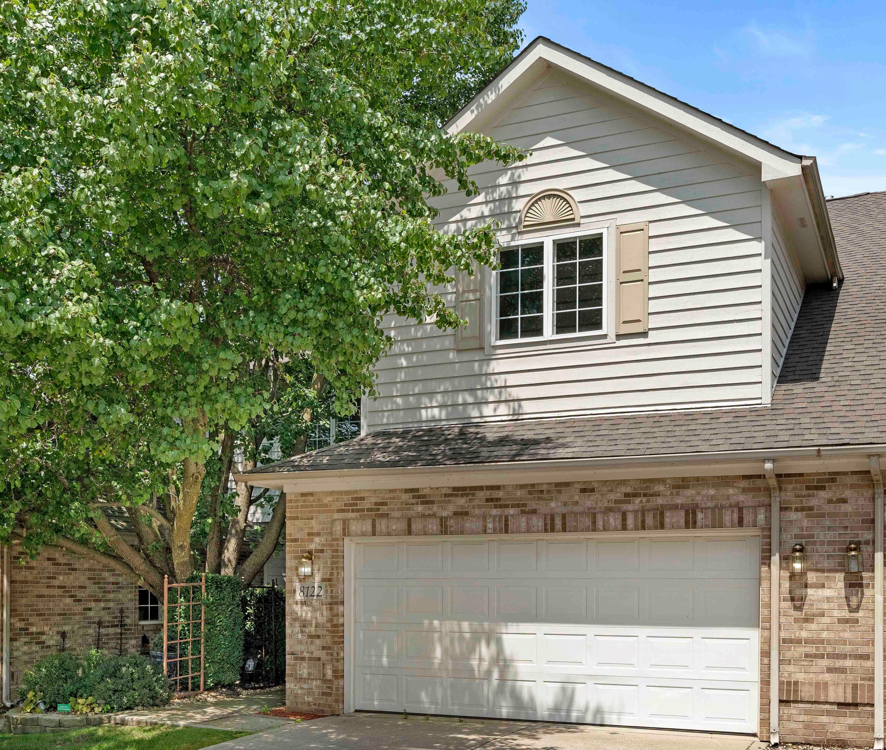 View Crown Point, IN 46307 townhome