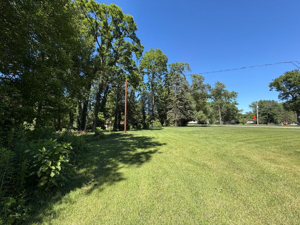 Photo of 4974 N 600 W, La Porte, IN 46350 (MLS # 840991)