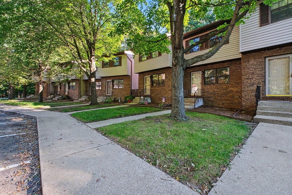 Photo of 1412 Larain Drive, Michigan City, IN 46360 (MLS # 846080)