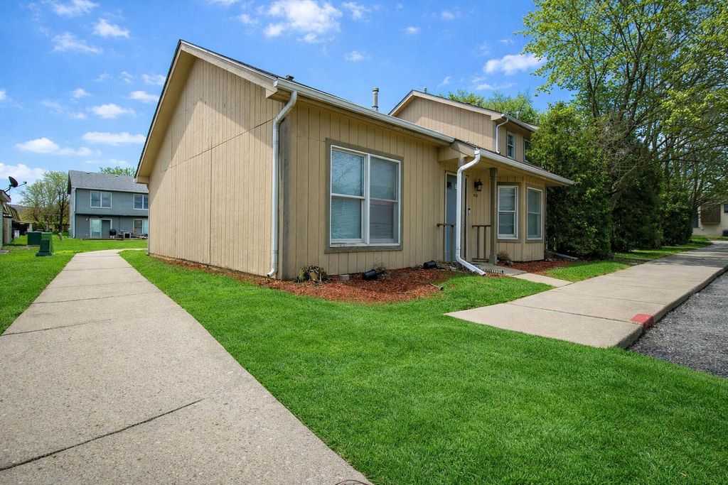 Photo of 6081 Pennsylvania Drive, Merrillville, IN 46410 (MLS # 836219)