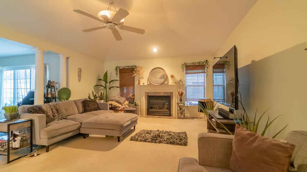 Photo of 215 Dundee Street, Valparaiso, IN 46385 (MLS # 832495)