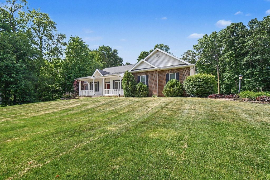 Photo of 55220 Sundance Drive, New Carlisle, IN 46552 (MLS # 839918)