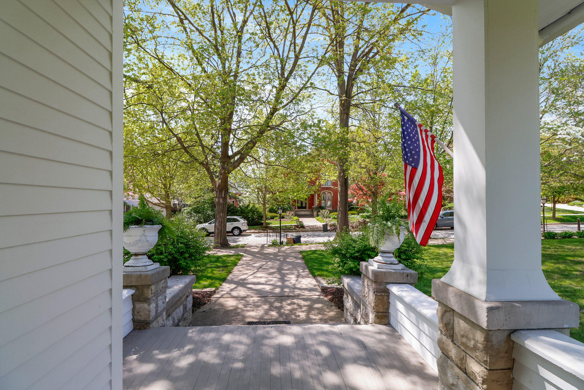 404 Washington Street