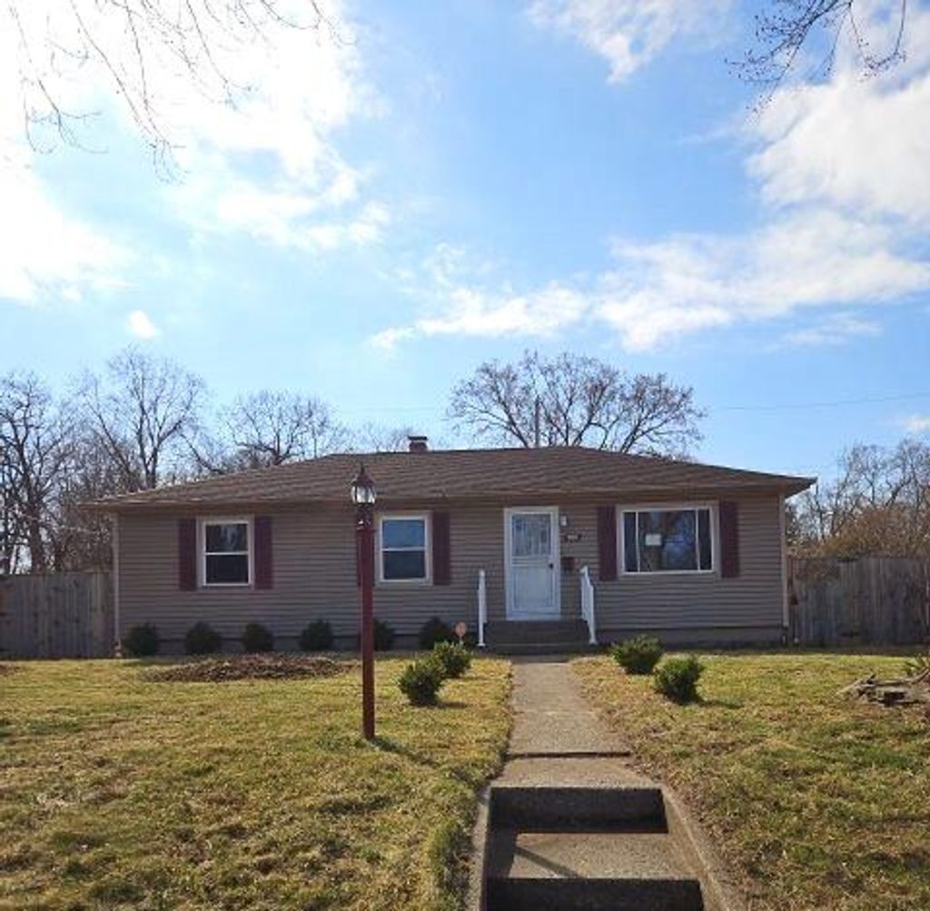 Photo of 300 S Grand Boulevard, Gary, IN 46403 (MLS # 836921)