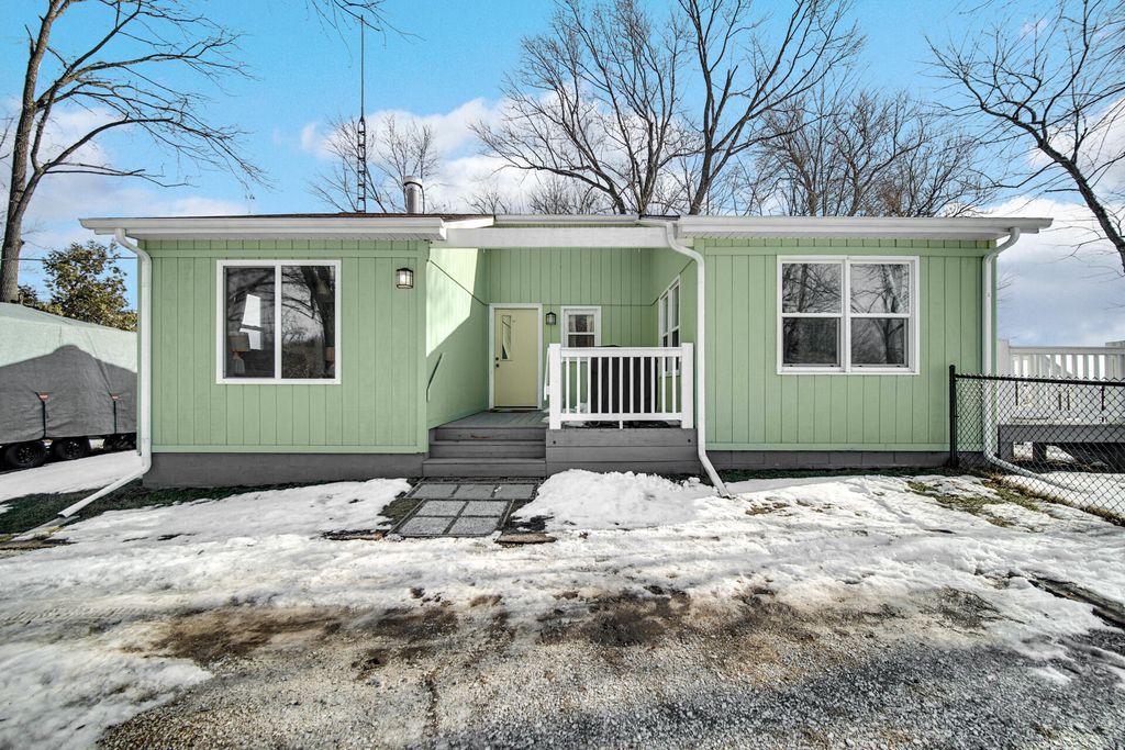 Photo of 1602 E 300 S, La Porte, IN 46350 (MLS # 835611)