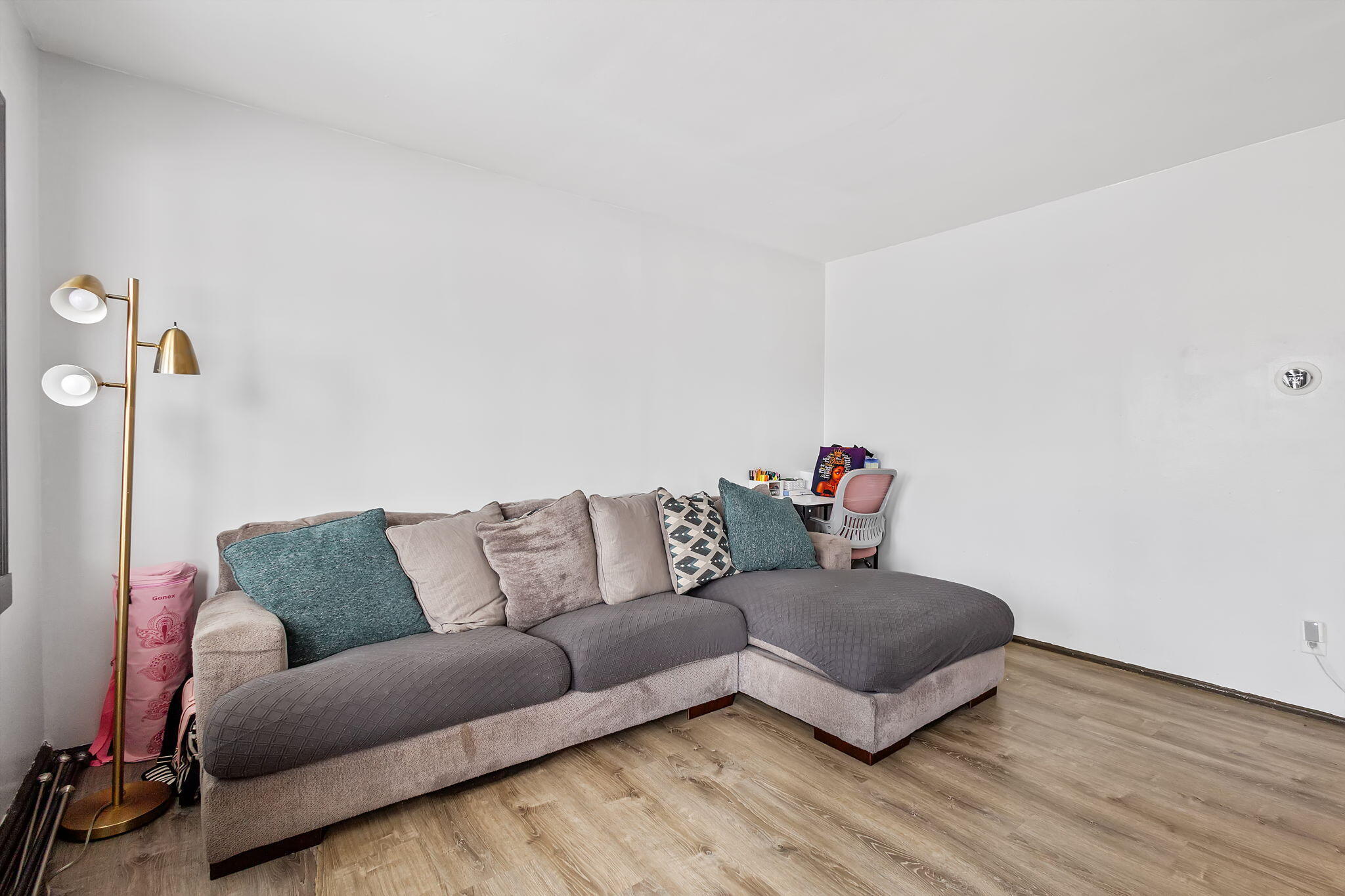 7713 Chestnut Avenue