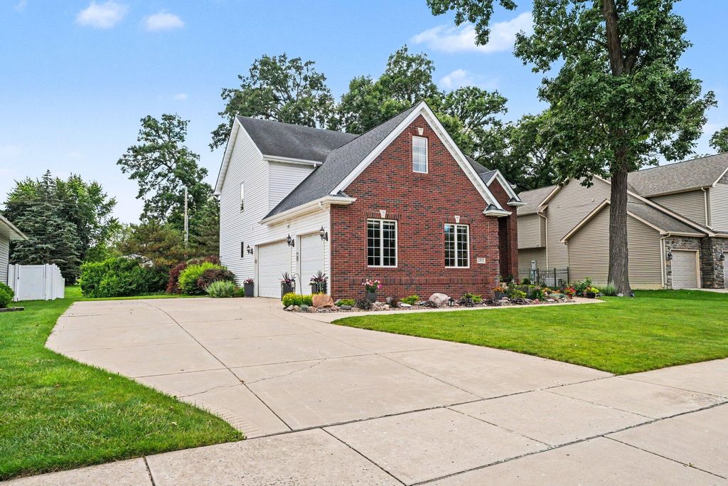 Photo of 5353 72nd Avenue, Schererville, IN 46375 (MLS # 840977)