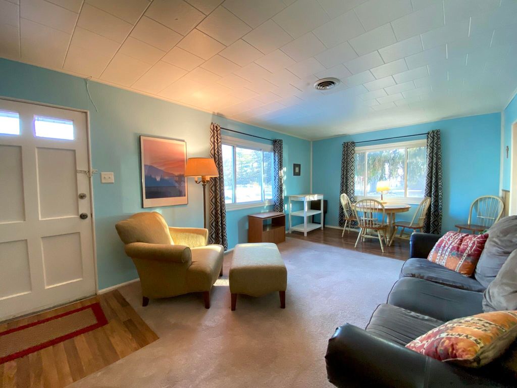 Photo of 1601 Valparaiso Street, Valparaiso, IN 46383 (MLS # 832584)