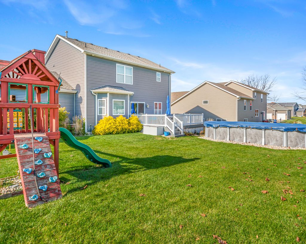 Photo of 2509 Ashley Avenue, Schererville, IN 46375 (MLS # 830532)