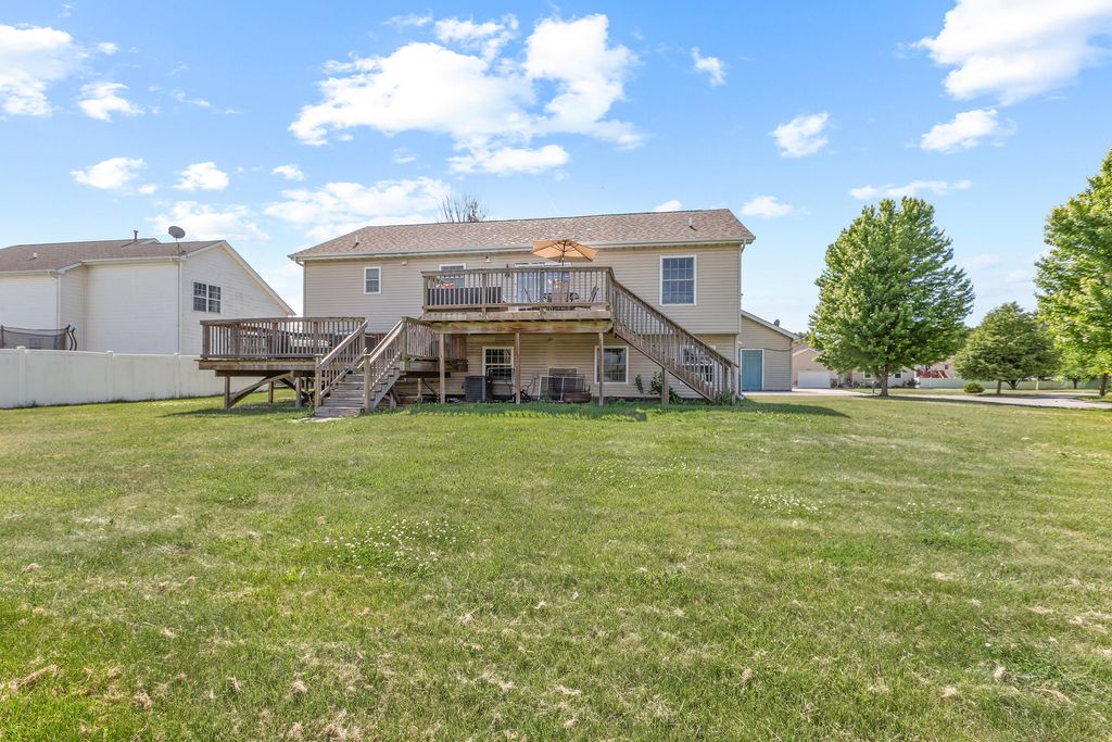 Photo of 2715 Palladin Circle, Portage, IN 46368 (MLS # 840124)
