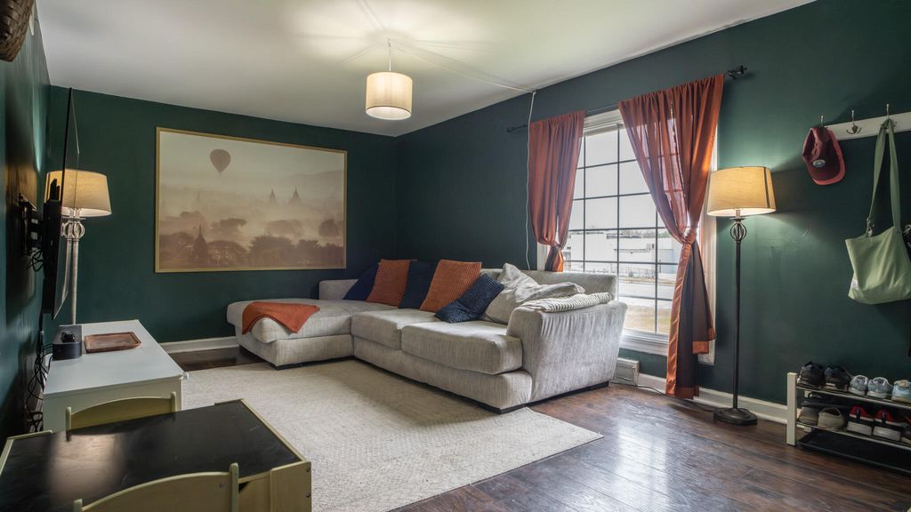 Photo of 1001 W 38th Avenue, Hobart, IN 46342 (MLS # 837666)