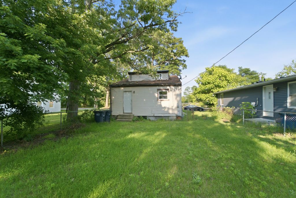 Photo of 502 Ridgeland Avenue, Michigan City, IN 46360 (MLS # 841378)